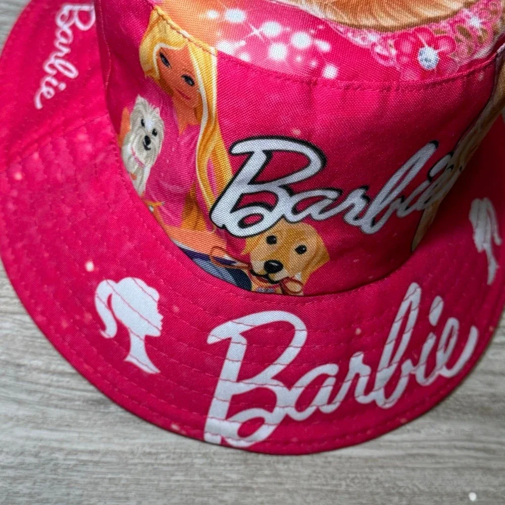Barbie‎ bucket hat